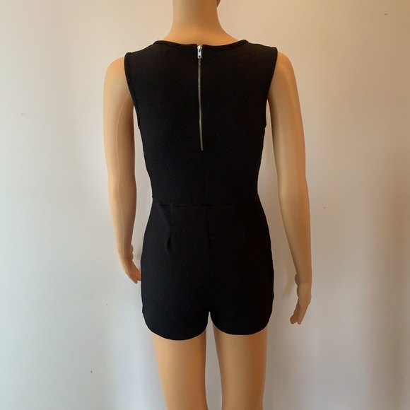 One piece romper - Picture 5 of 6